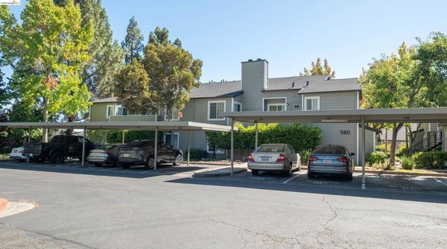580 Canyon Oaks D, Oakland, CA 94605