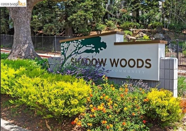 580 Canyon Oaks D, Oakland, CA 94605