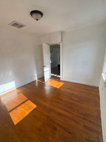 140 Clifton Ave, Brockton, MA 02301