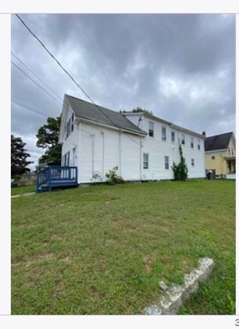 140 Clifton Ave, Brockton, MA 02301