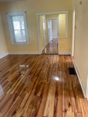 140 Clifton Ave, Brockton, MA 02301