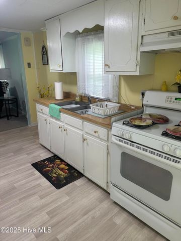 410 Brown Drive, New Bern, NC 28560