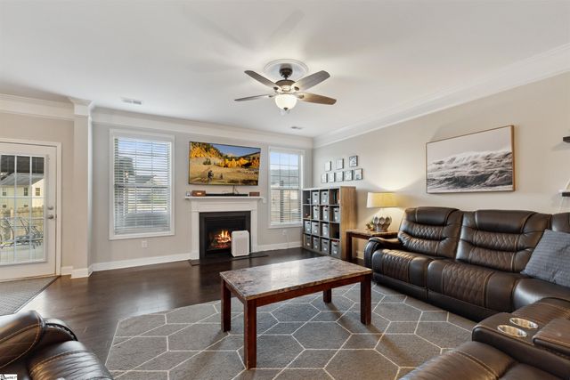 305 Drizzle Court, Duncan, SC 29334