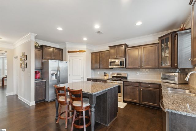 305 Drizzle Court, Duncan, SC 29334