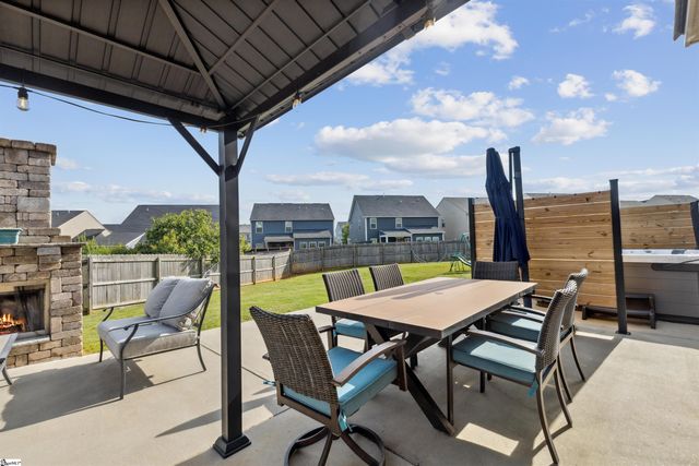 305 Drizzle Court, Duncan, SC 29334