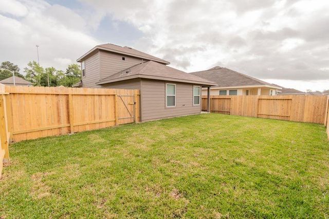 445 Upper Creek Drive, Willis, TX 77378