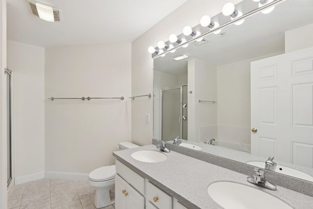 4 Sterling Hill Ln Apt 431, Exeter, NH 03833