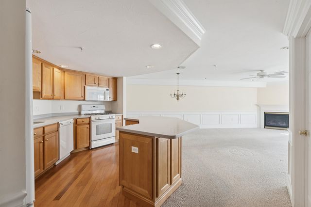 4 Sterling Hill Ln Apt 431, Exeter, NH 03833
