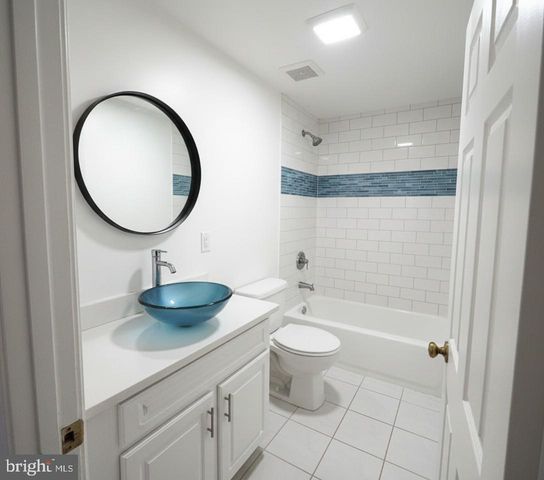 2109 S LOWELL ST, Arlington, VA 22204