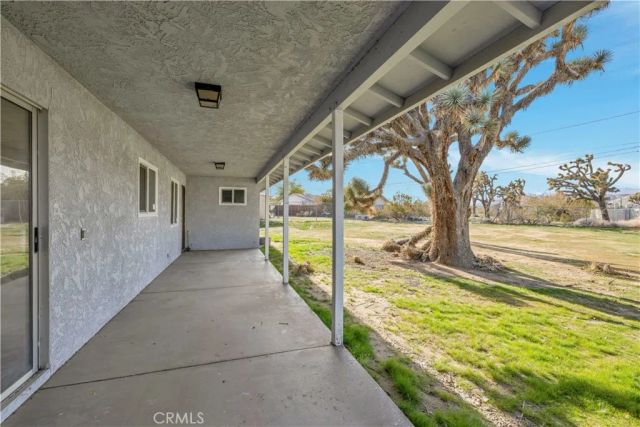 7010 Airway Avenue, Yucca Valley, CA 92284