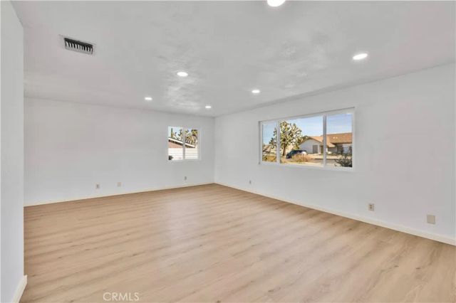 7010 Airway Avenue, Yucca Valley, CA 92284