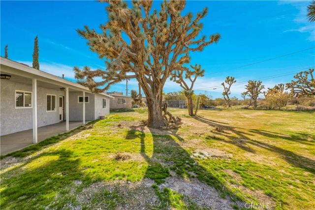 7010 Airway Avenue, Yucca Valley, CA 92284