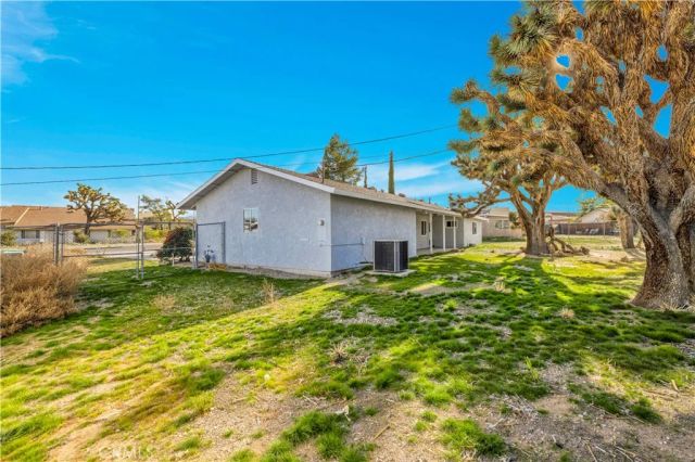 7010 Airway Avenue, Yucca Valley, CA 92284