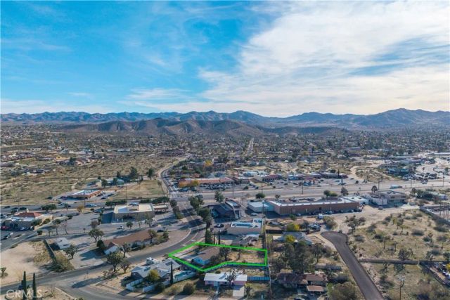 7010 Airway Avenue, Yucca Valley, CA 92284