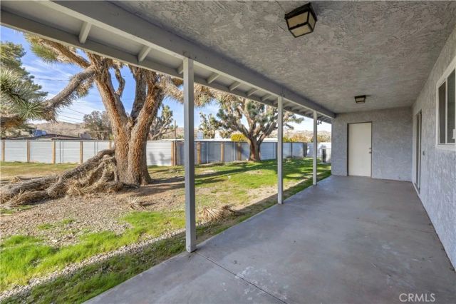 7010 Airway Avenue, Yucca Valley, CA 92284