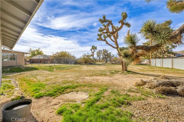 7010 Airway Avenue, Yucca Valley, CA 92284
