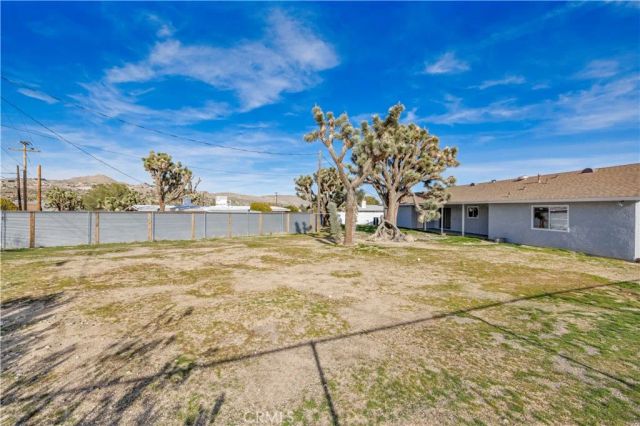 7010 Airway Avenue, Yucca Valley, CA 92284