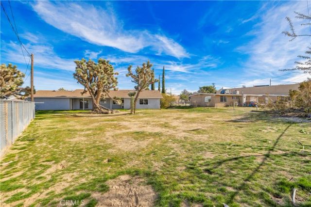 7010 Airway Avenue, Yucca Valley, CA 92284