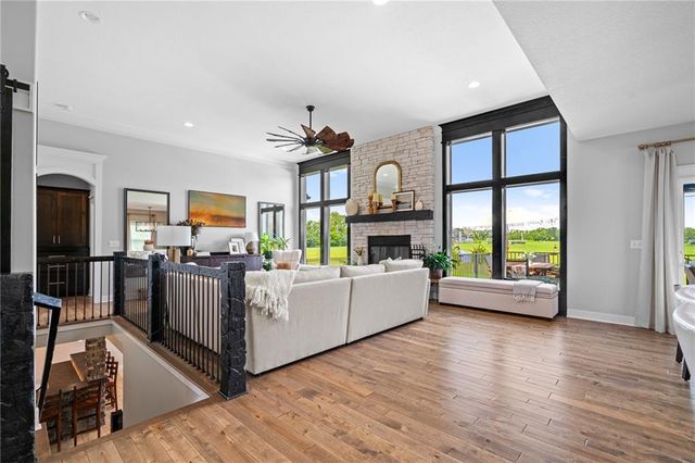 30303 Woodland Drive, Pleasant Hill, MO 64080