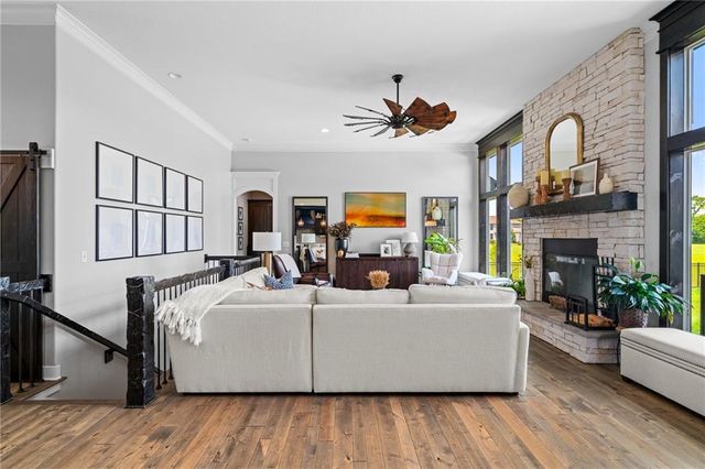 30303 Woodland Drive, Pleasant Hill, MO 64080
