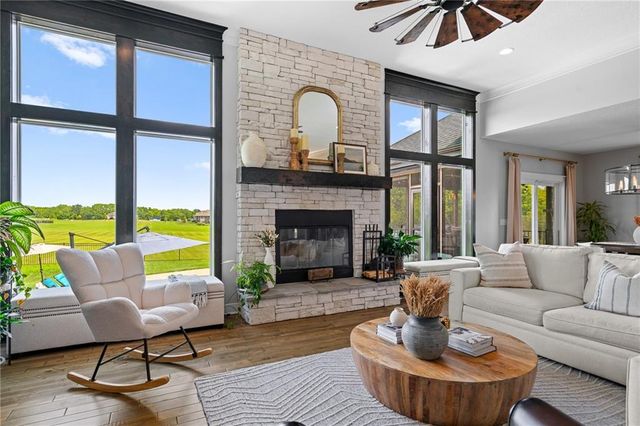 30303 Woodland Drive, Pleasant Hill, MO 64080
