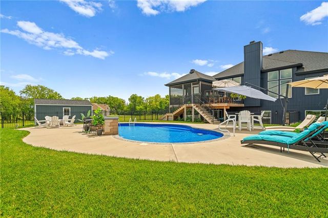 30303 Woodland Drive, Pleasant Hill, MO 64080