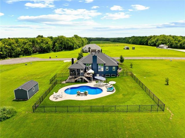 30303 Woodland Drive, Pleasant Hill, MO 64080