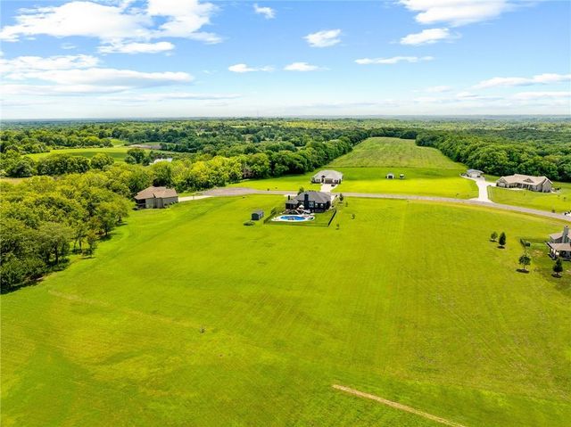 30303 Woodland Drive, Pleasant Hill, MO 64080