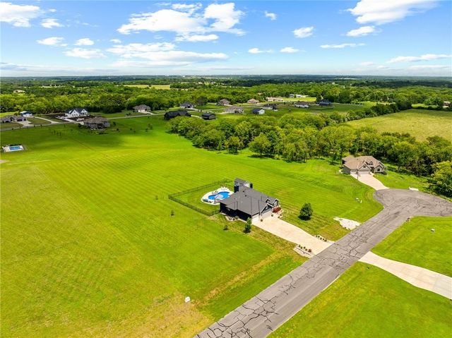 30303 Woodland Drive, Pleasant Hill, MO 64080