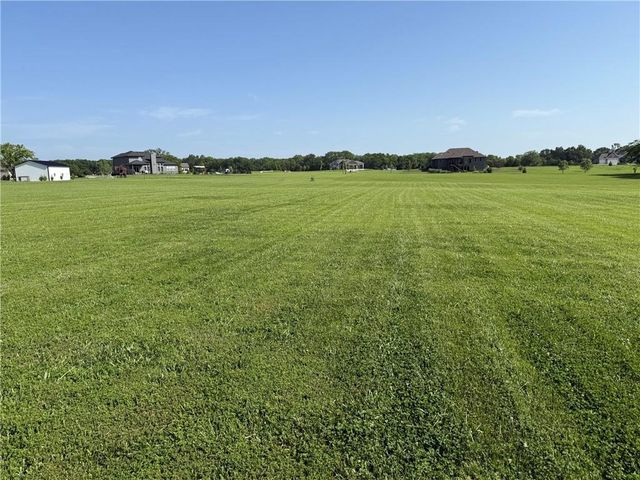 30303 Woodland Drive, Pleasant Hill, MO 64080