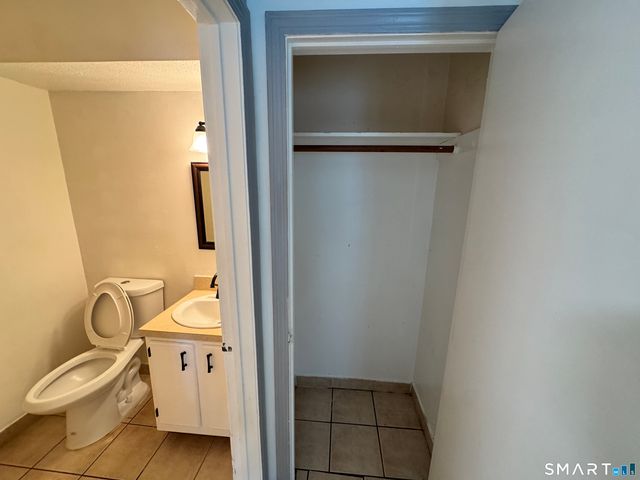 497 Scott Road 5, Waterbury, CT 06705