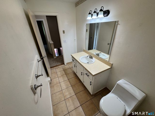 497 Scott Road 5, Waterbury, CT 06705