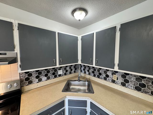 497 Scott Road 5, Waterbury, CT 06705