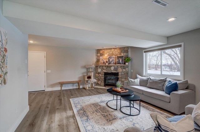 4285 Rutland Dunn Townline Road, Oregon, WI 53575