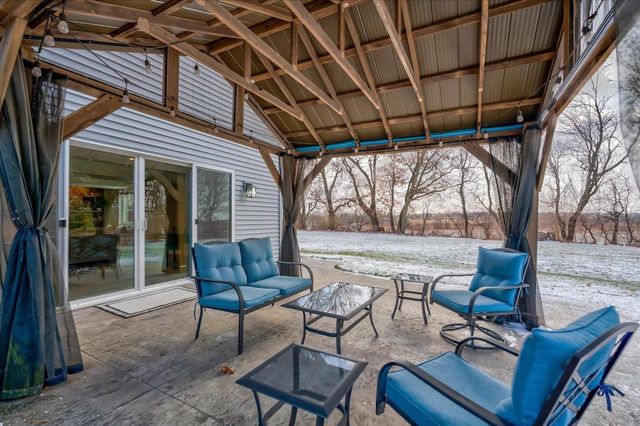 4285 Rutland Dunn Townline Road, Oregon, WI 53575