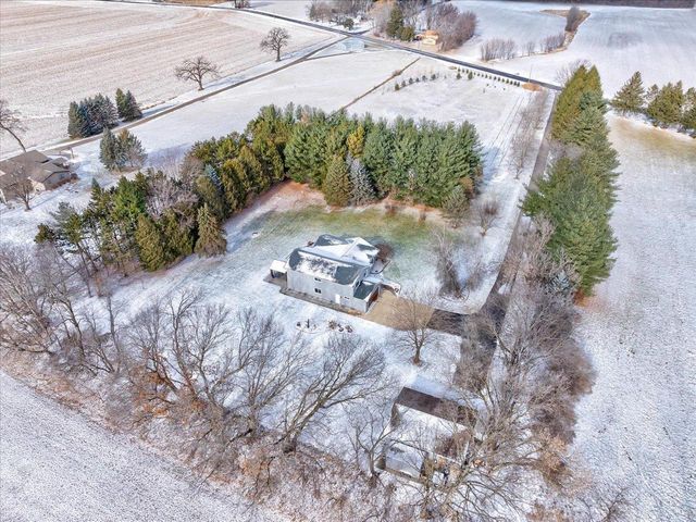 4285 Rutland Dunn Townline Road, Oregon, WI 53575