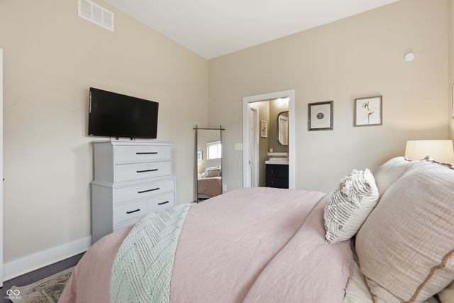 915 E Pleasant Run Parkway South Drive, Indianapolis, IN 46203