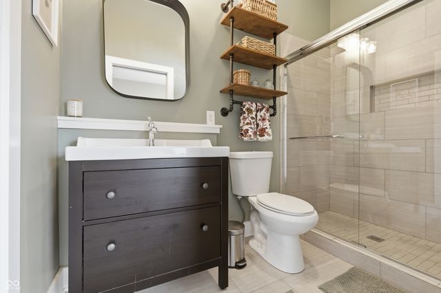 915 E Pleasant Run Parkway South Drive, Indianapolis, IN 46203