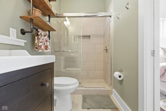 915 E Pleasant Run Parkway South Drive, Indianapolis, IN 46203