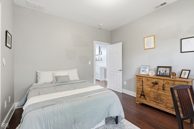 915 E Pleasant Run Parkway South Drive, Indianapolis, IN 46203