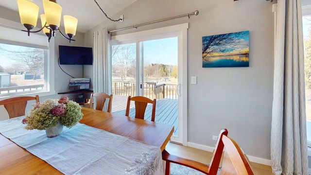 285 W Greenfield AVENUE, Algoma, WI 54201