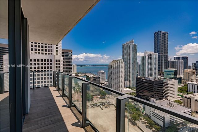 68 SE 6th St 2701, Miami, FL 33131