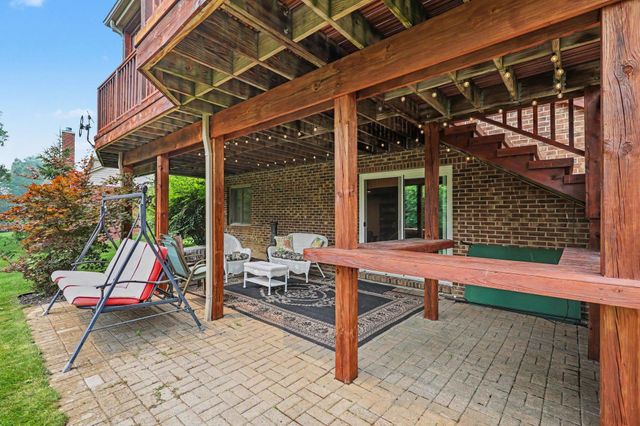 3544 S Creek Drive, Rochester, MI 48306