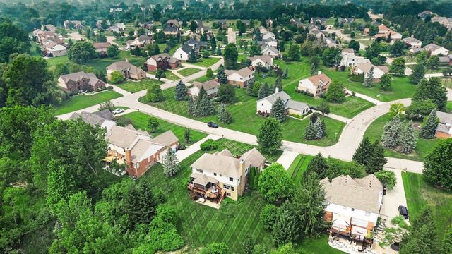 3544 S Creek Drive, Rochester, MI 48306