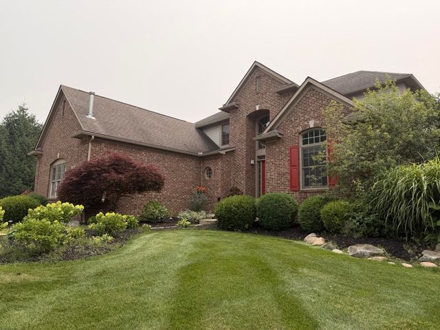 3544 S Creek Drive, Rochester, MI 48306