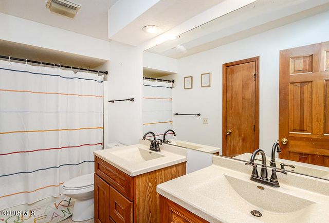6744 Shieldwood Road, Toledo, OH 43617