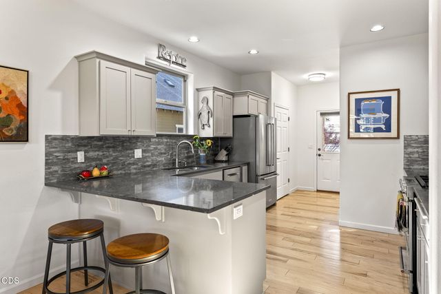 1249 NW John Fremont Street, Bend, OR 97703