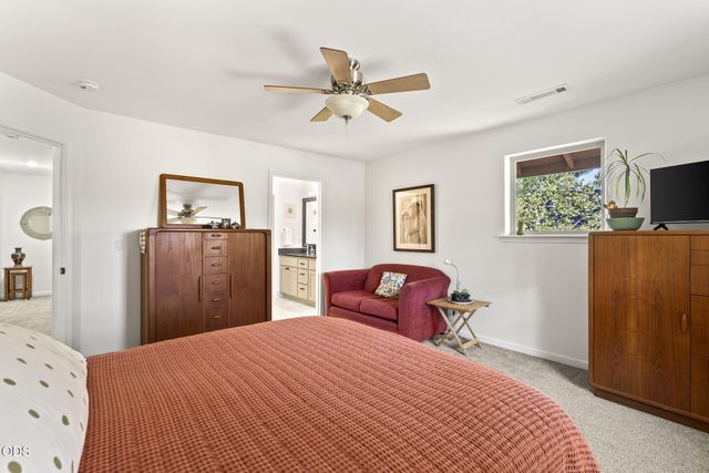 1249 NW John Fremont Street, Bend, OR 97703