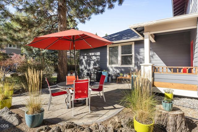 1249 NW John Fremont Street, Bend, OR 97703