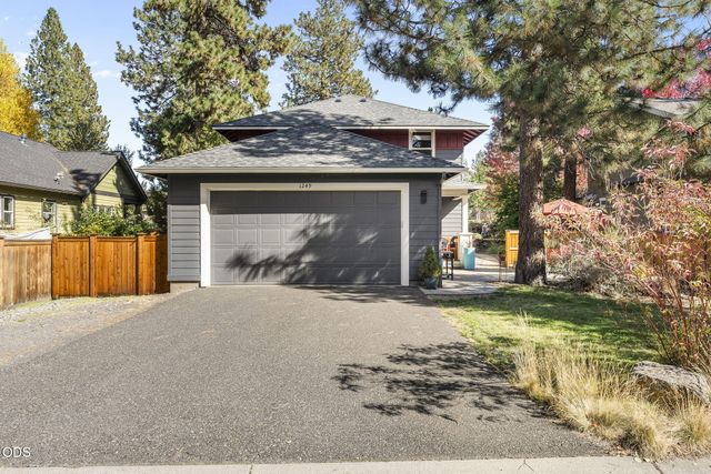 1249 NW John Fremont Street, Bend, OR 97703